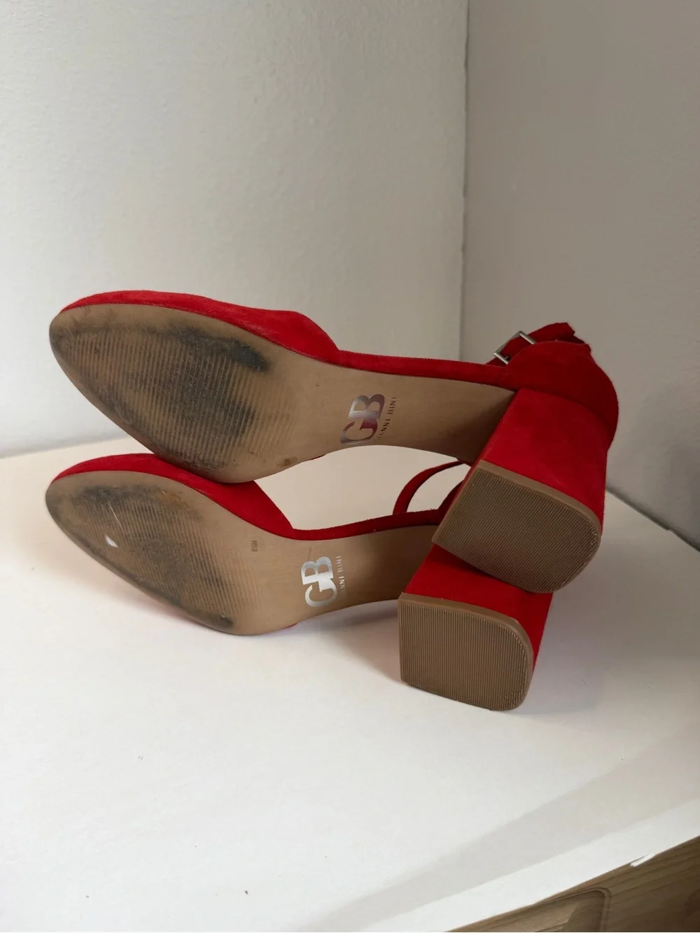Gianni Bini Women's Red Leather Suede Block Heel Ankle Strap Pumps Size 8.5 Flaw